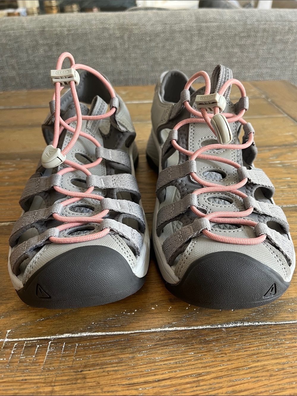 Keen Women's Gray Sandals with Pink Bungee - Picture 2 of 7